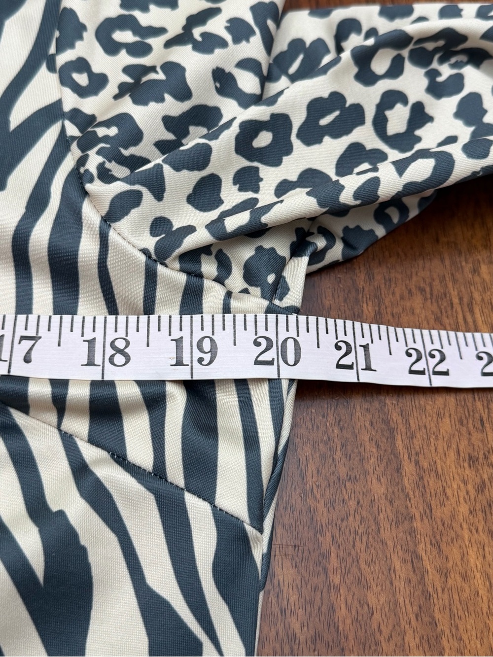 Gretchen Scott Jersey L Everywhere Tan/Black Animal Instincts Print Dress RESORT - Picture 10 of 13